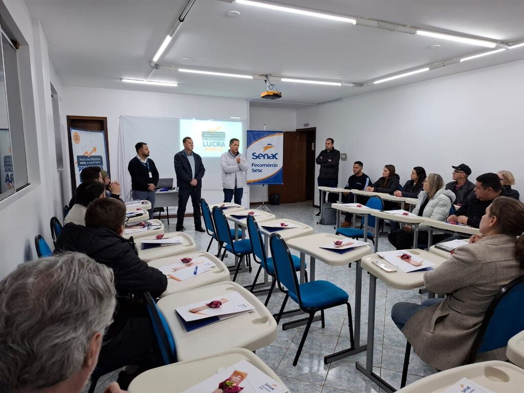 Empreendedores iniciam formação pelo Lucra Mais em Lages e Curitibanos