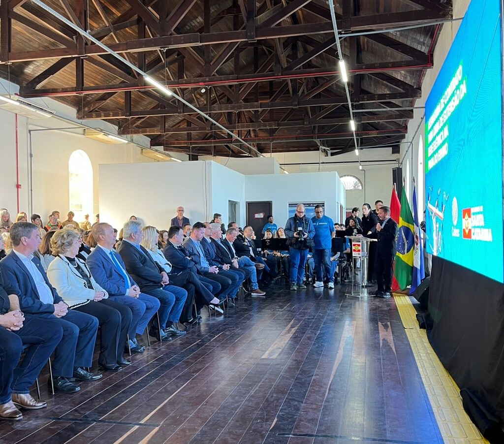 São Francisco do Sul recebe capital simbólica de Santa Catarina e novos investimentos