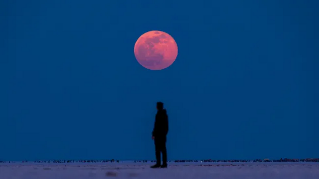 Eclipse lunar total mais longo de 2025 acontece em setembro