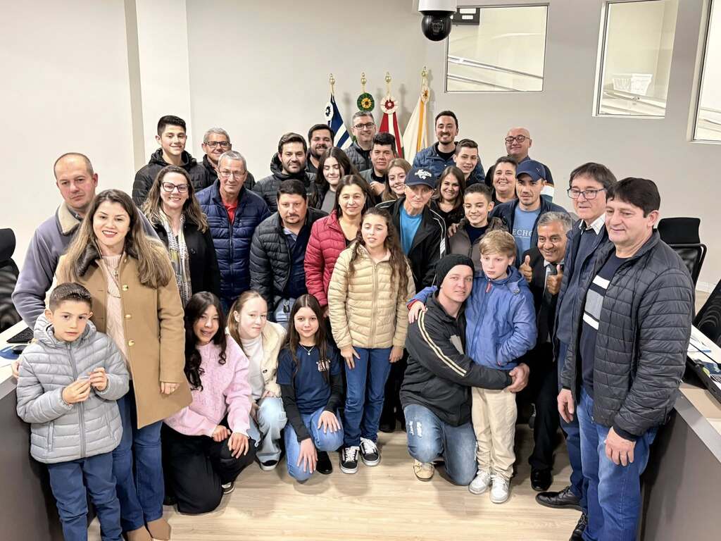 Vereadores e Câmara Jovem de Capinzal realizam sessão especial em homenagem ao Dia dos Pais