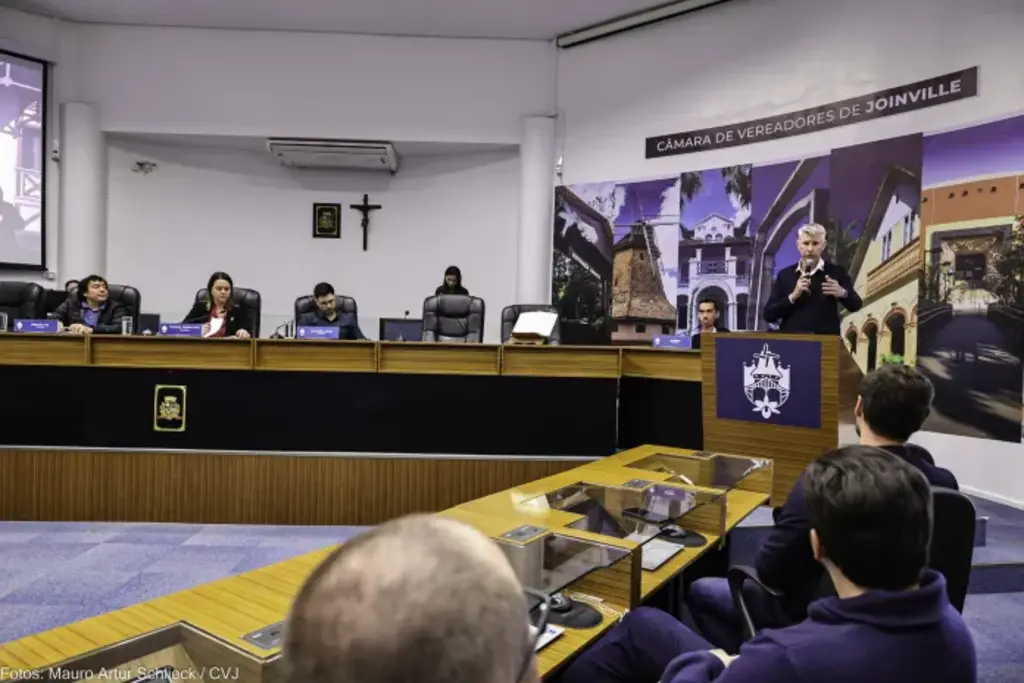 Comissão de Economia debate impacto do “tarifaço” dos EUA em Joinville