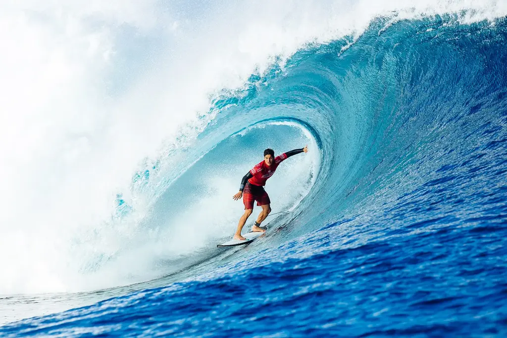 Santa Catarina pode ter registrado maior onda já surfada no Brasil