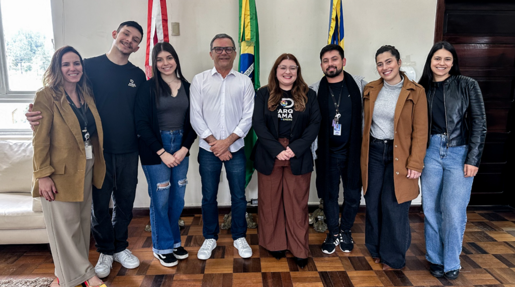 Oficinas culturais gratuitas transformam vidas e unem gerações no Parque Diamante