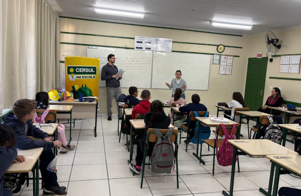 CERSUL ensina sobre árvores e rede elétrica e premia alunos
