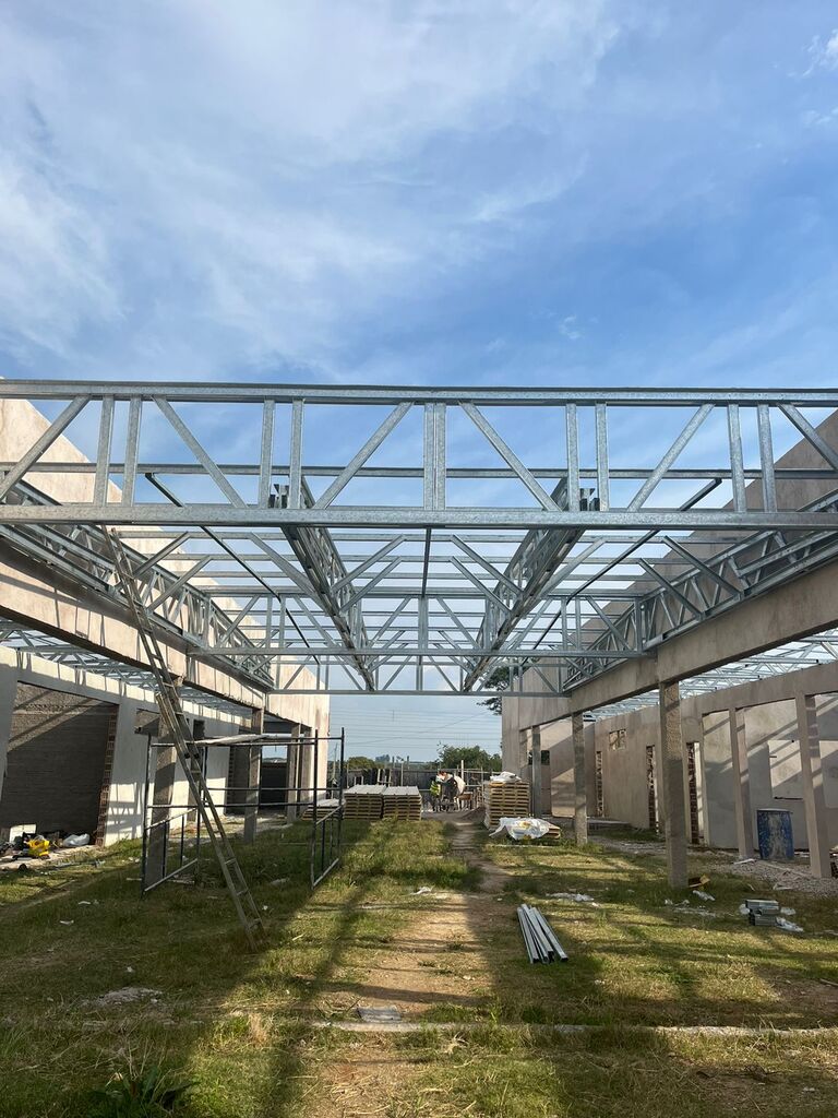 Bagé prepara relicitação para retomar obras