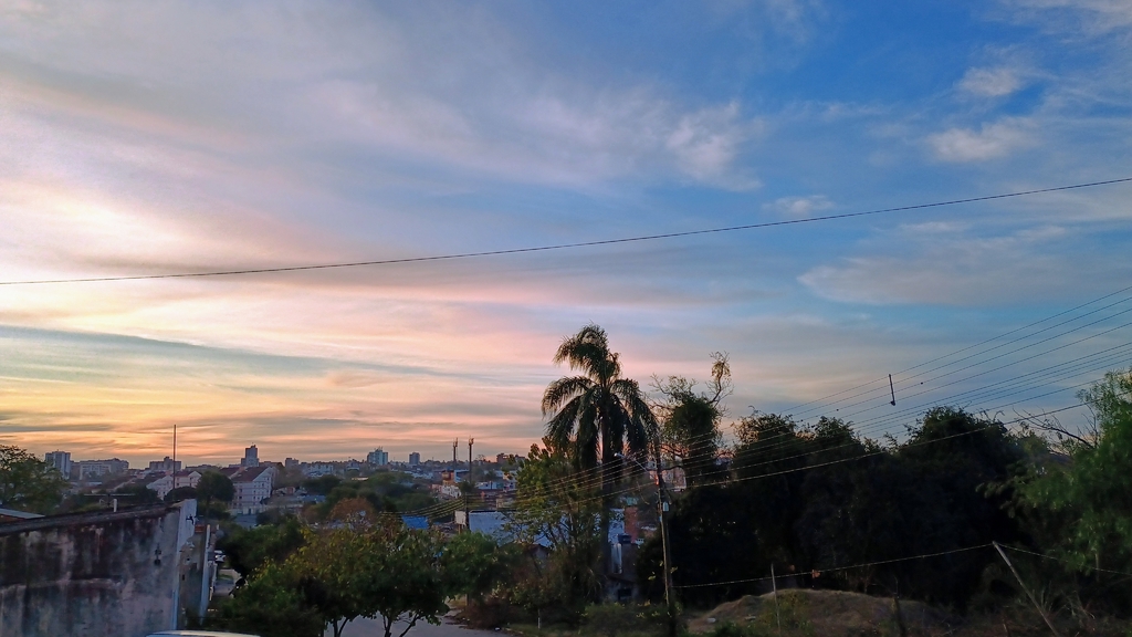 Frente fria avança pelo Sul e abre caminho para nova massa de ar frio