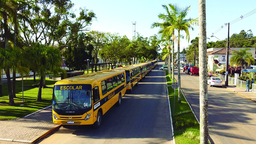 Maracajá está entre os 16 municípios catarinenses contemplados com novo ônibus escolar