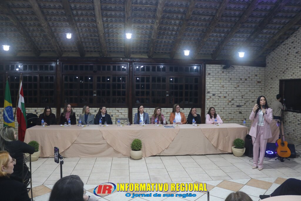 PRAIA GRANDE SEDIOU O 1° ENCONTRO DA ASSOCIAÇÃO DAS MULHERES POLÍTICAS DO SUL