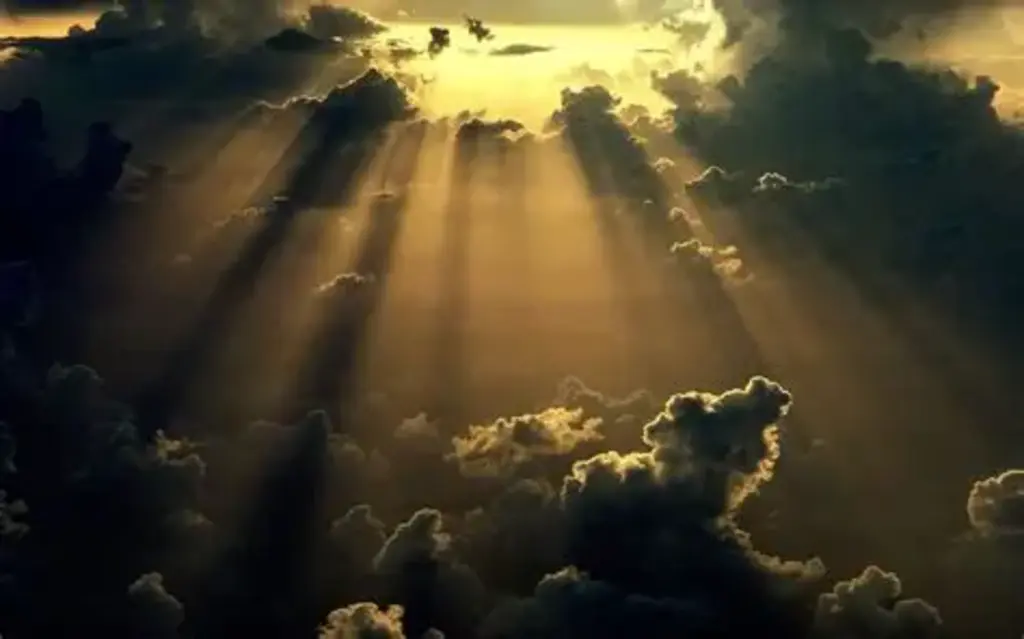 Sol entre nuvens marca o dia em SC, mas temporais chegam ao Oeste à noite