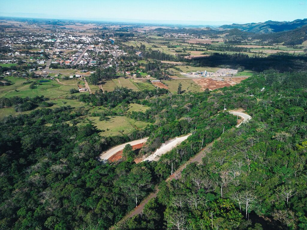 CEPRAG INICIA OBRA DE EXTENSÃO DE REDE TRIFÁSICA NA SERRA DO FAXINAL