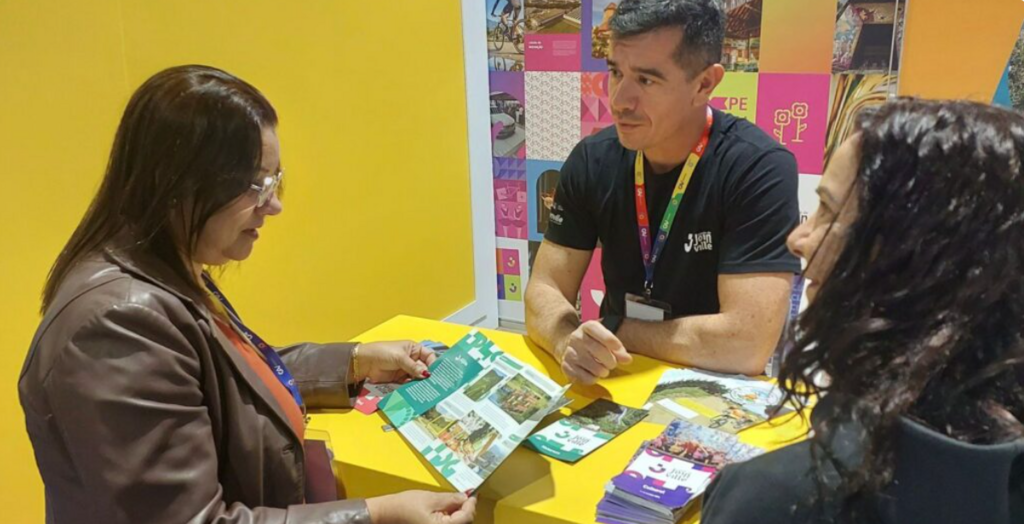 Joinville amplia promoção turística em evento nacional em Minas Gerais