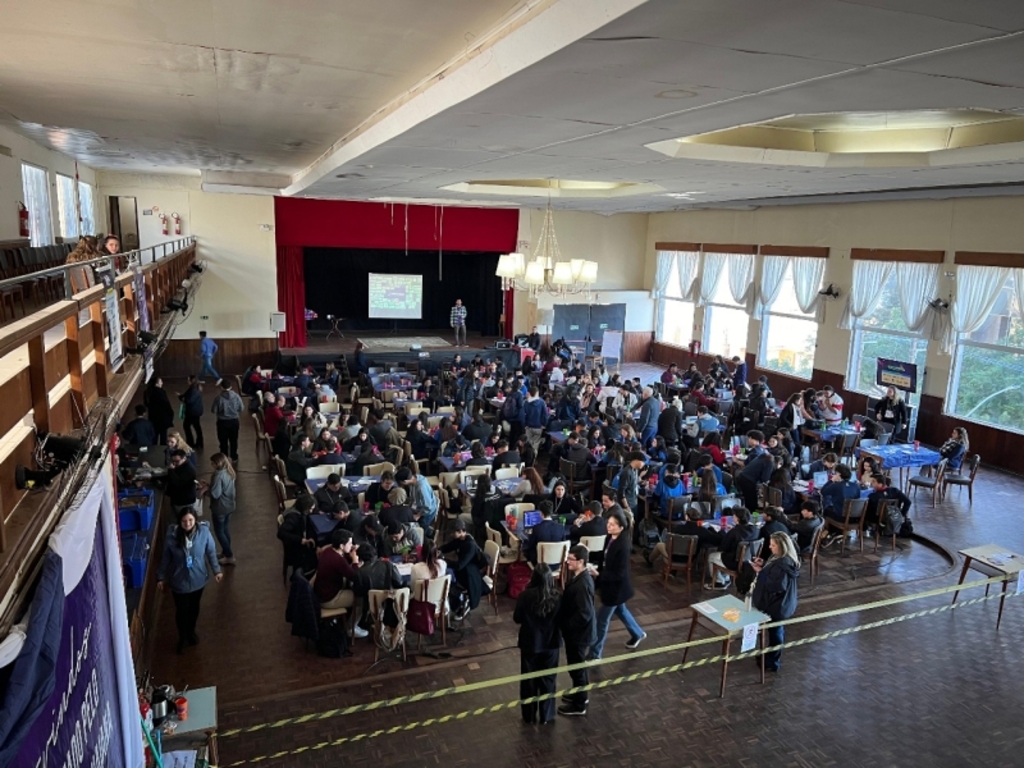 Estudantes enfrentam desafios na 5ª edição do Ideathon
