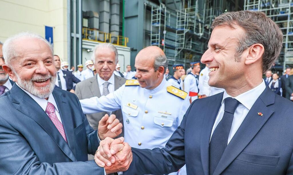 Lula e Macron se comprometem a mais diálogo para acordo Mercosul-UE