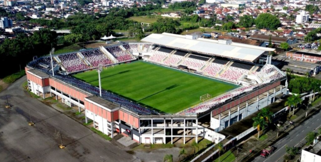 Joinville recebe propostas para modernização da Arena e construção de novo ginásio