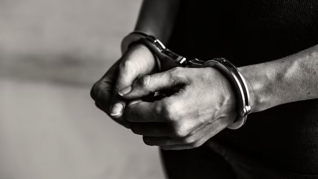 Foto: Reprodução Internet - Após abusar das filhas por uma década, homem é condenado em SC