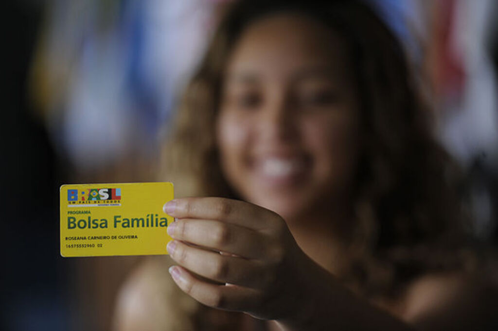 Beneficiários com NIS final 5 recebem Bolsa Família de agosto nesta sexta-feira