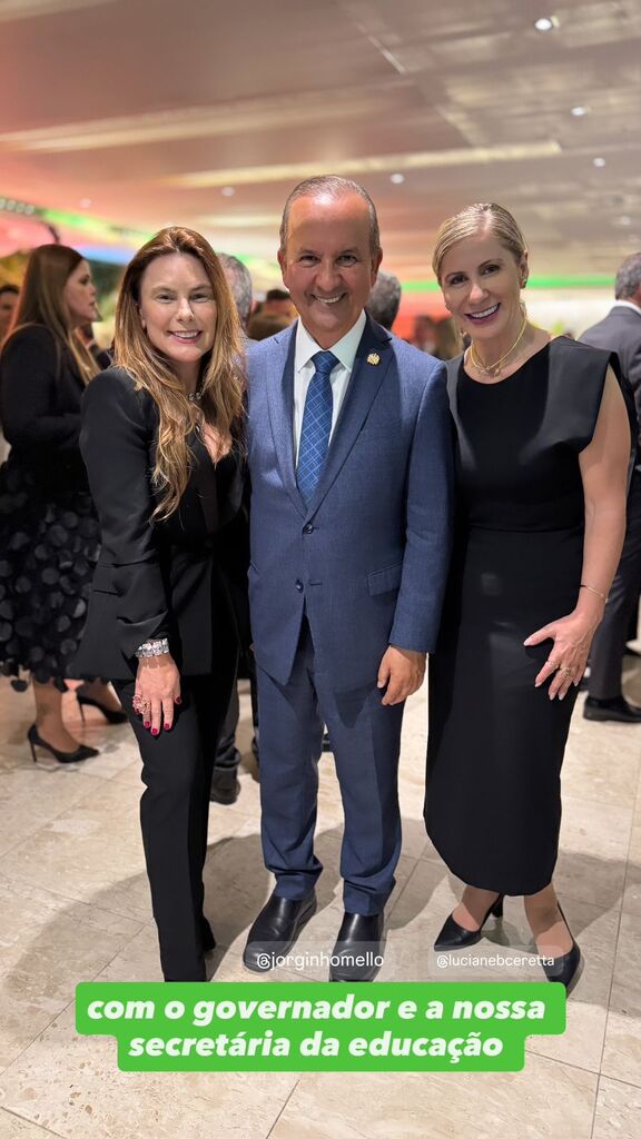 Deputada Paulinha prestigia posse do novo presidente da FIESC