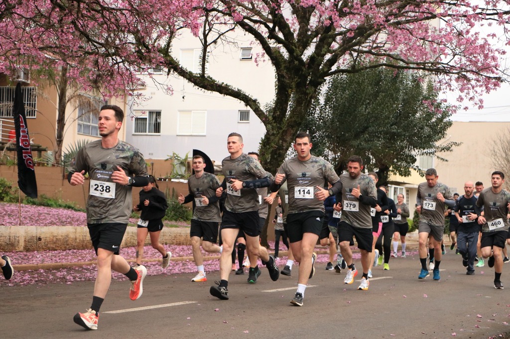 Corrida do Soldado 2025 reúne grande público em São Miguel do Oeste