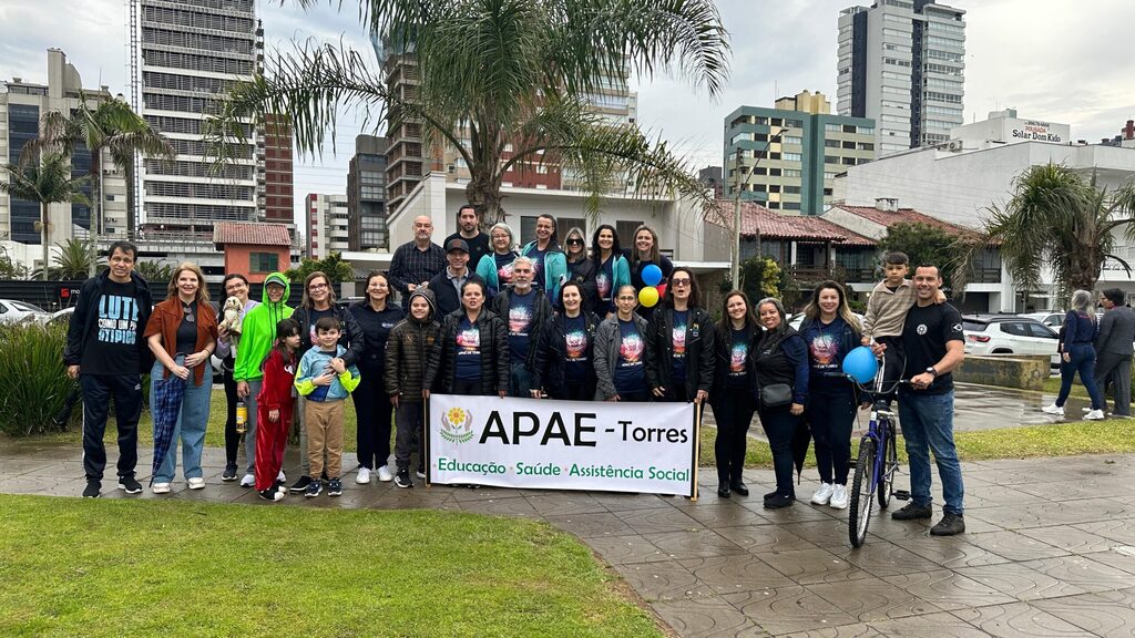 CAMINHADA DA INCLUSÃO MOBILIZA COMUNIDADE EM TORRES E INTEGRA PROGRAMAÇÃO DA SEMANA DA PESSOA COM DEFICIÊNCIA