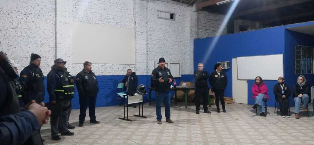 Bares são fechados por vender álcool a menores