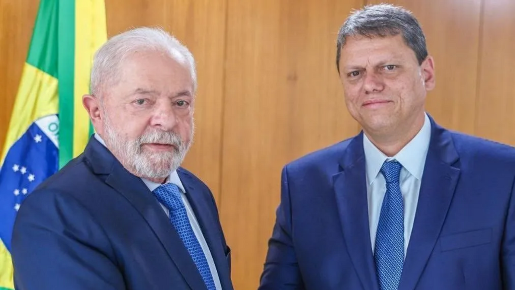 Lula antecipa embate político com Tarcísio e aposta em racha no bolsonarismo