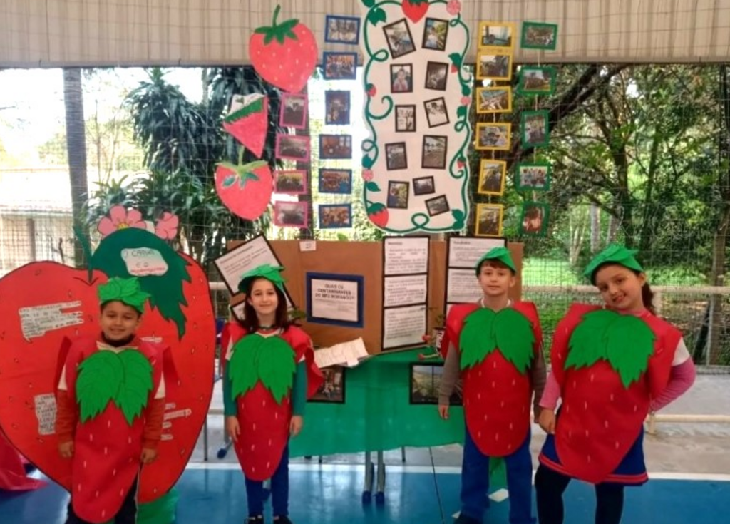 Iniciação científica: cerca de 300 alunos participam de Mostra Científica em escola municipal de Criciúma