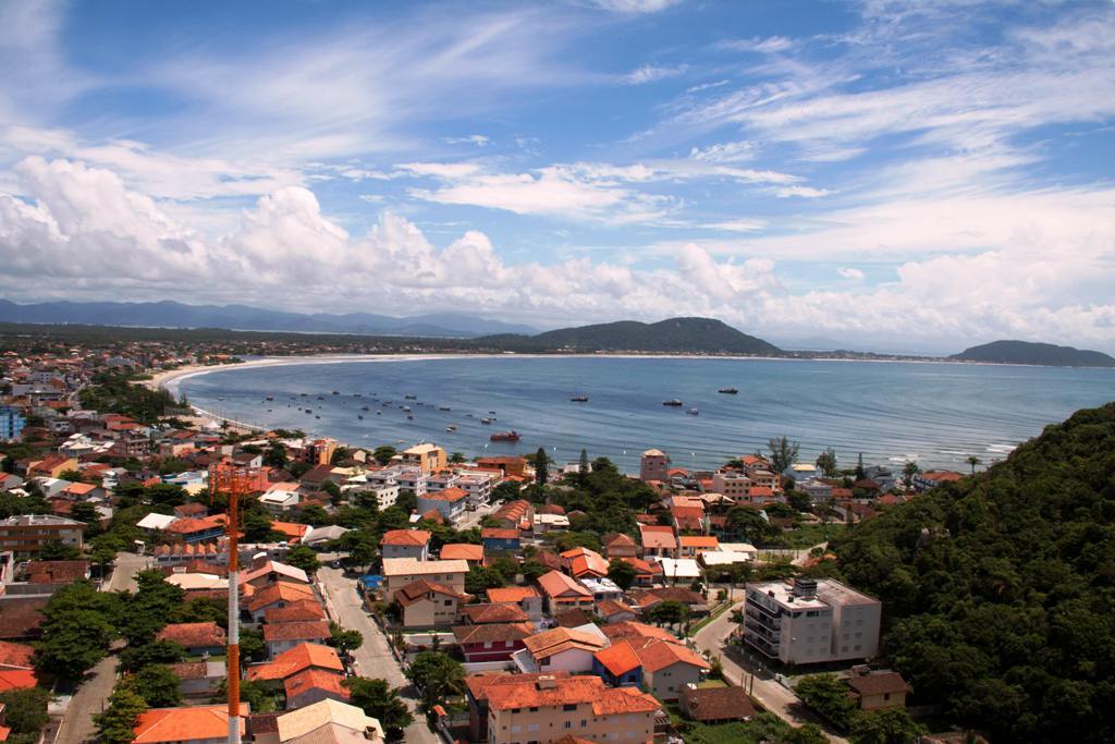 Expansão da rede de esgoto transforma praias e o mercado imobiliário em Santa Catarina