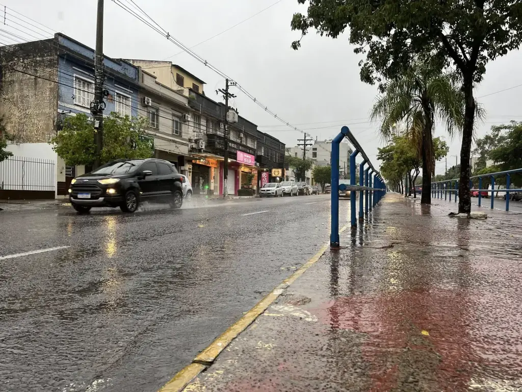 Chuva e queda de temperatura marcam início de setembro