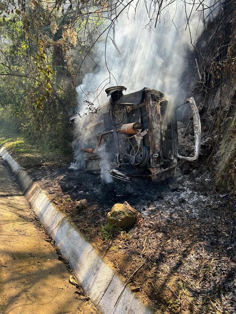 11º Batalhão de Bombeiros Militar – Incêndio em veículo
