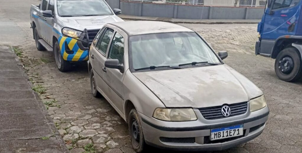 Carro furtado em Guaramirim é recuperado por agentes de trânsito e Guarda Municipal em Joinville