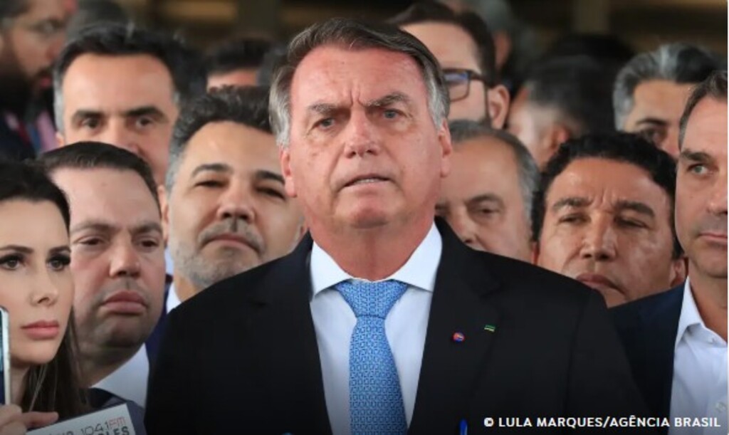 Bolsonaro não comparece a julgamento no STF; veja o motivo da ausência
