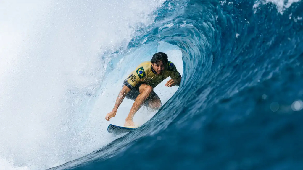 Yago Dora conquista título da WSL e leva o Brasil ao topo do surfe mundial mais uma vez