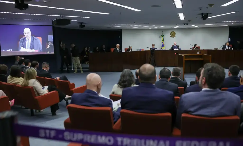 Defesa de Mauro Cid pede manutenção da delação premiada ao STF