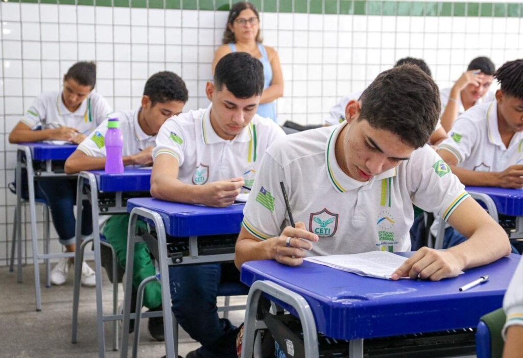 Seduc orienta escolas sobre Simulado Saeb
