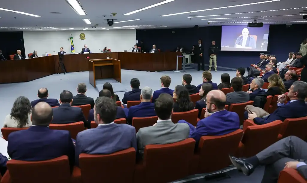 Começa o julgamento de Jair Bolsonaro