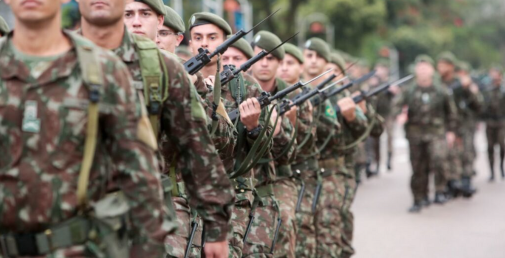 Joinville realiza Desfile Cívico-Militar de 7 de Setembro com participação de 42 entidades