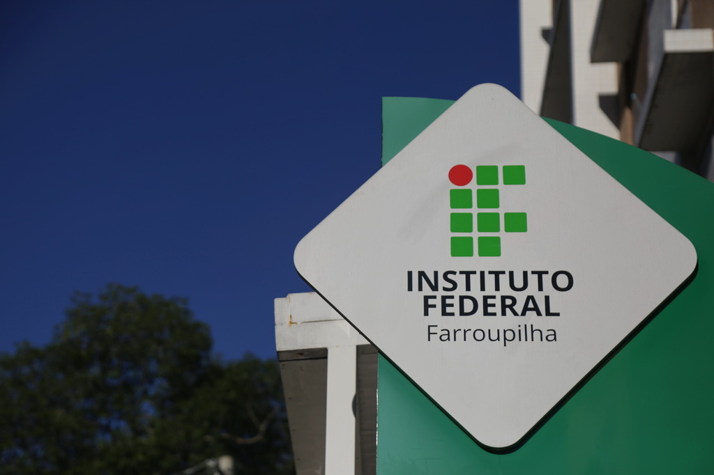 IFFar abre vagas para professores de cursos online massivos