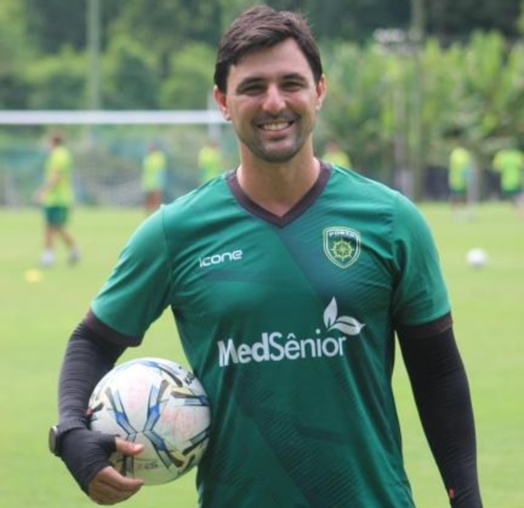 Palestra do fisiologista da CBF marca lançamento de pós-graduações em saúde e esporte