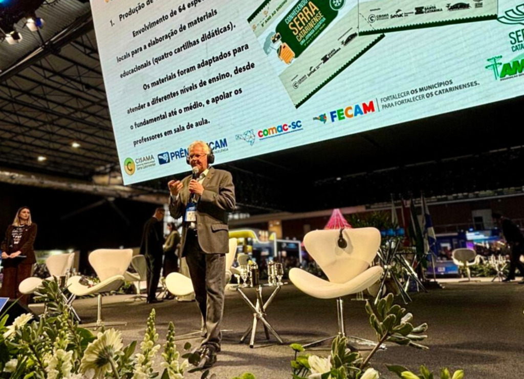 Programa de turismo da Amures é premiado pela Fecam