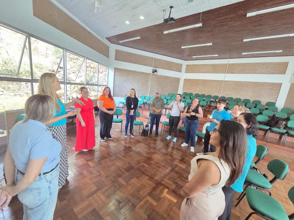Consórcio Machadinho promove atividade com Professores de Língua Portuguesa