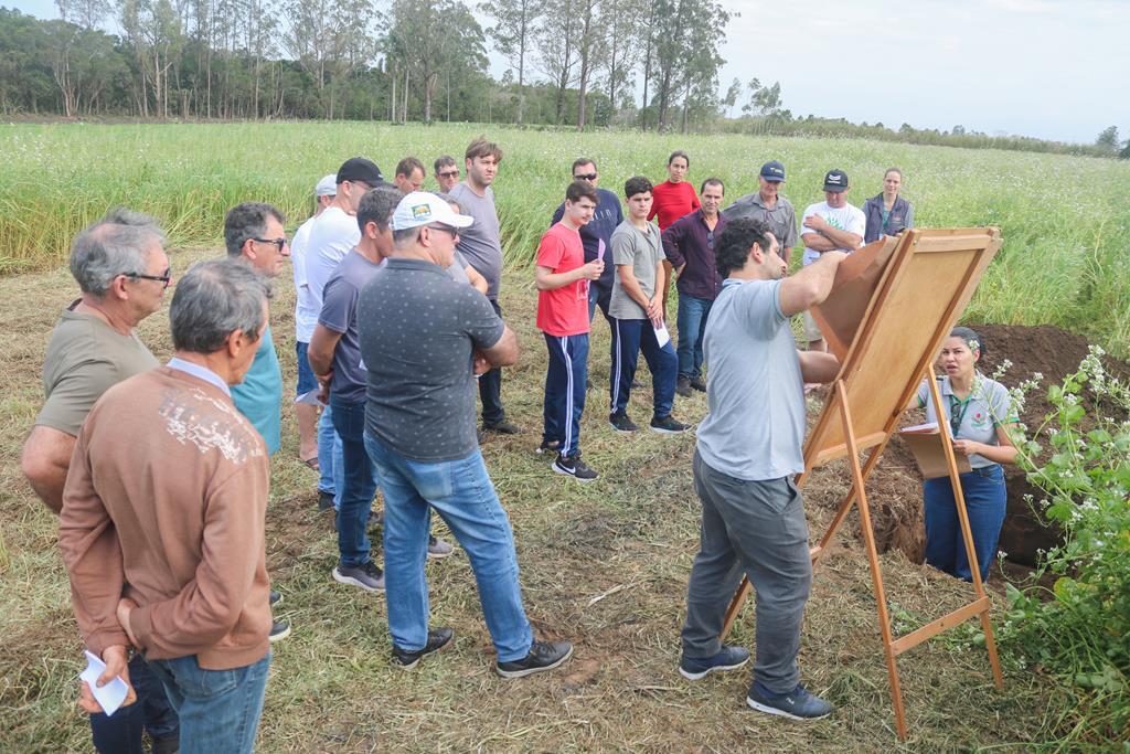 NÚCLEO SUL CATARINENSE DE AGROECOLOGIA PROMOVEU DIA DE CAMPO EM SÃO JOÃO DO SUL