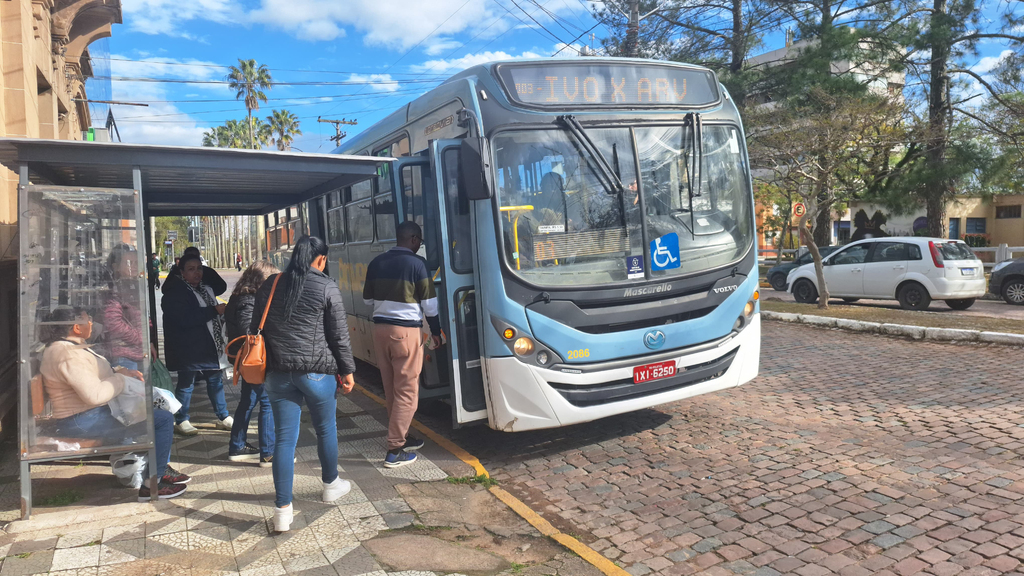 Projeto quer gratuidade no transporte para grávidas atendidas pelo SUS