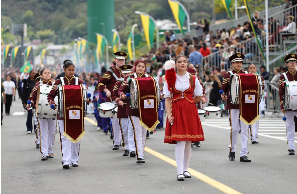 ‘Criciúma 100 anos’: Desfile de 7 de setembro marca comemorações em alusão à Independência do Brasil no município
