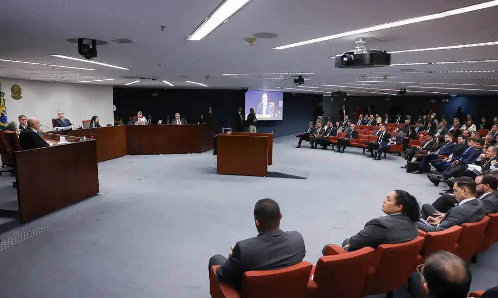 Começa a votação do julgamento de Bolsonaro