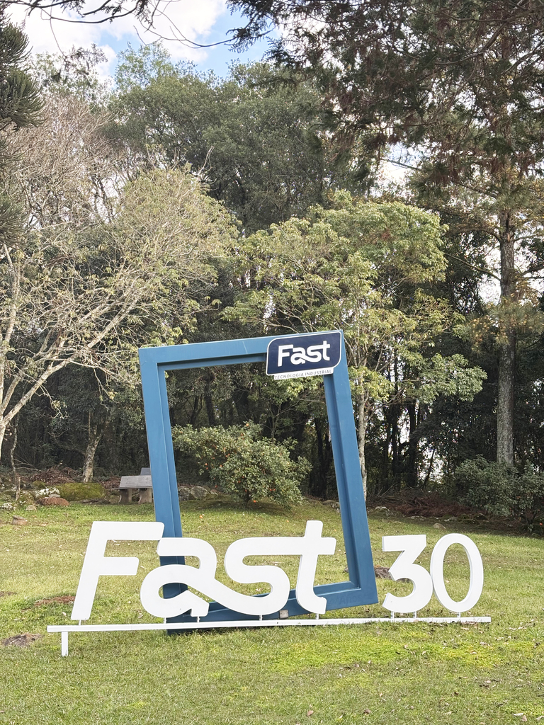 Grupo Fast celebra 30 anos de história com colaboradores