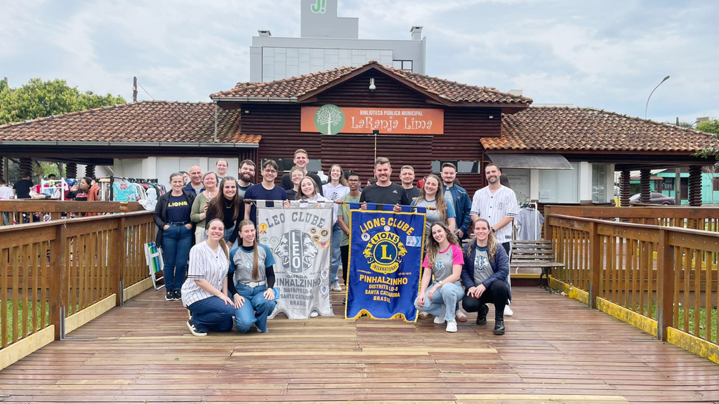Brechó Solidário do LEO Clube movimenta Pinhalzinho e fortalece ações sociais