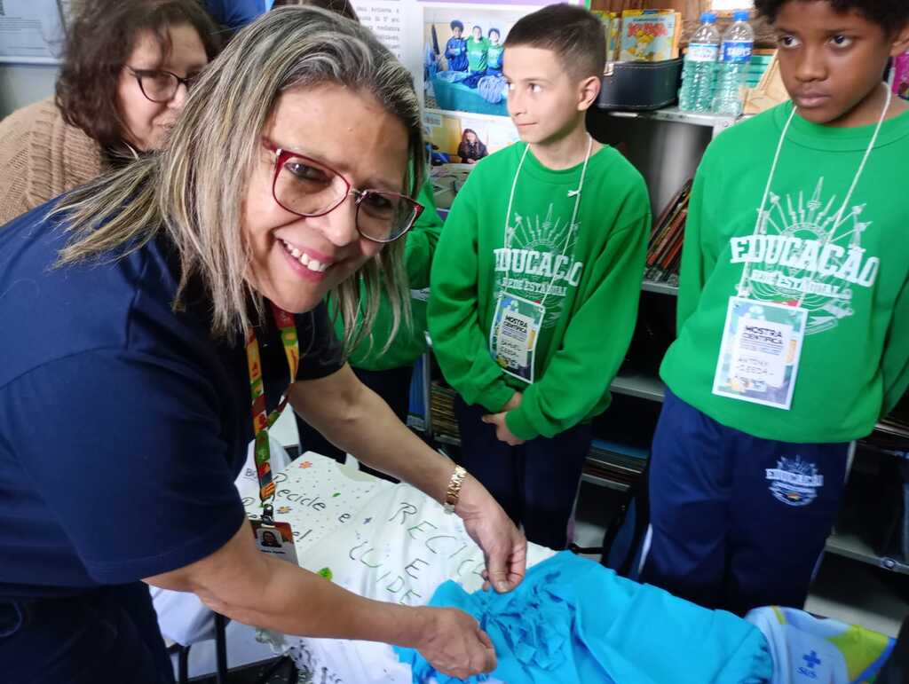 Mostra Científica 2025 reúne estudantes na Biblioteca Municipal