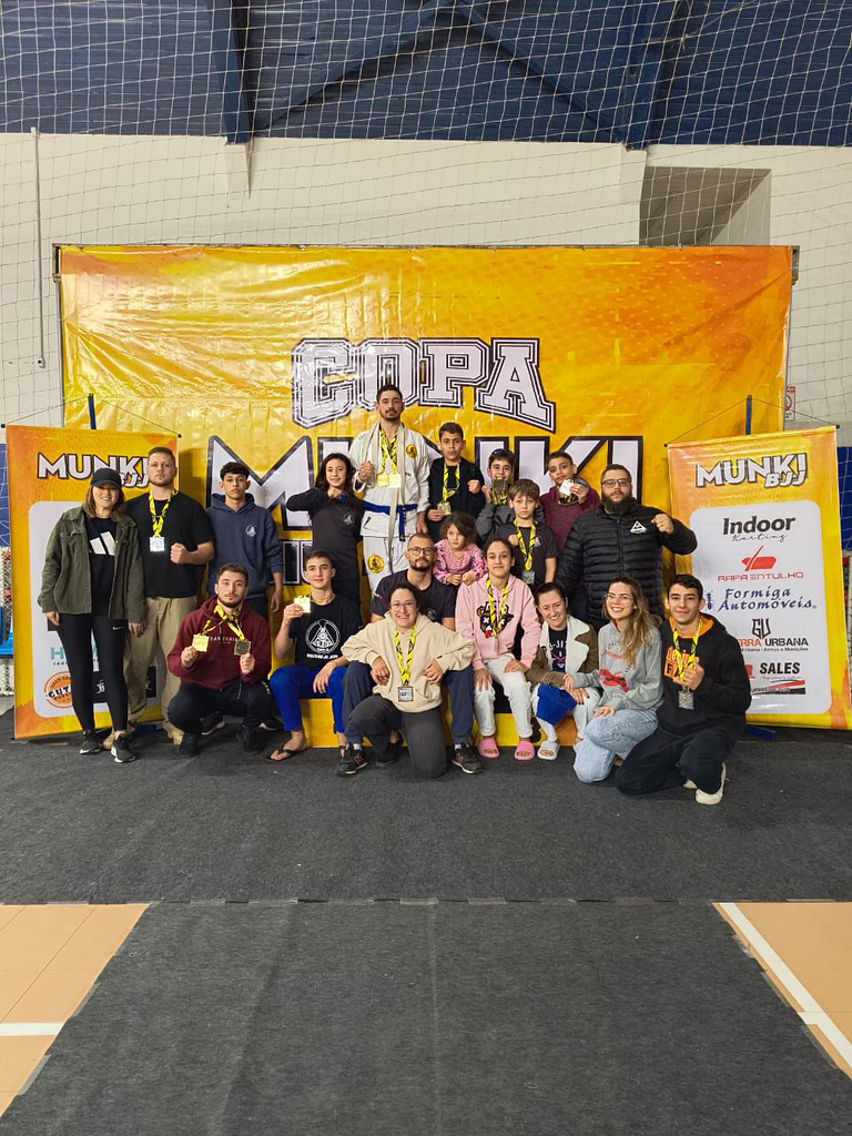 ATLETAS DE PIRATUBA CONQUISTAM 15 MEDALHAS NA COPA MUNKI DE JIU-JITSU EM LAGES