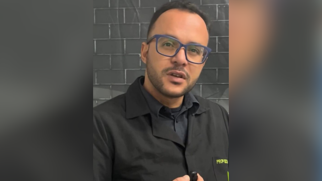 Foto Reprodução Redes Sociais - Professor é morto a tiros dentro de carro em SC; Polícia Civil investiga o caso