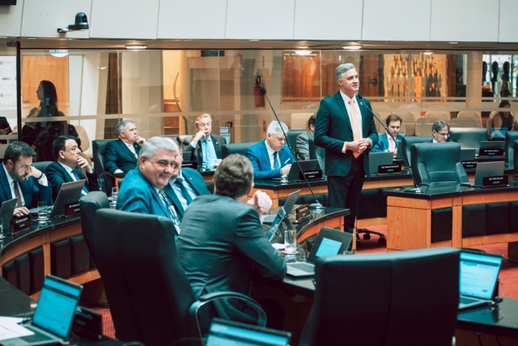 Alesc aprova proposta que simplifica abertura de empreendimentos em SC